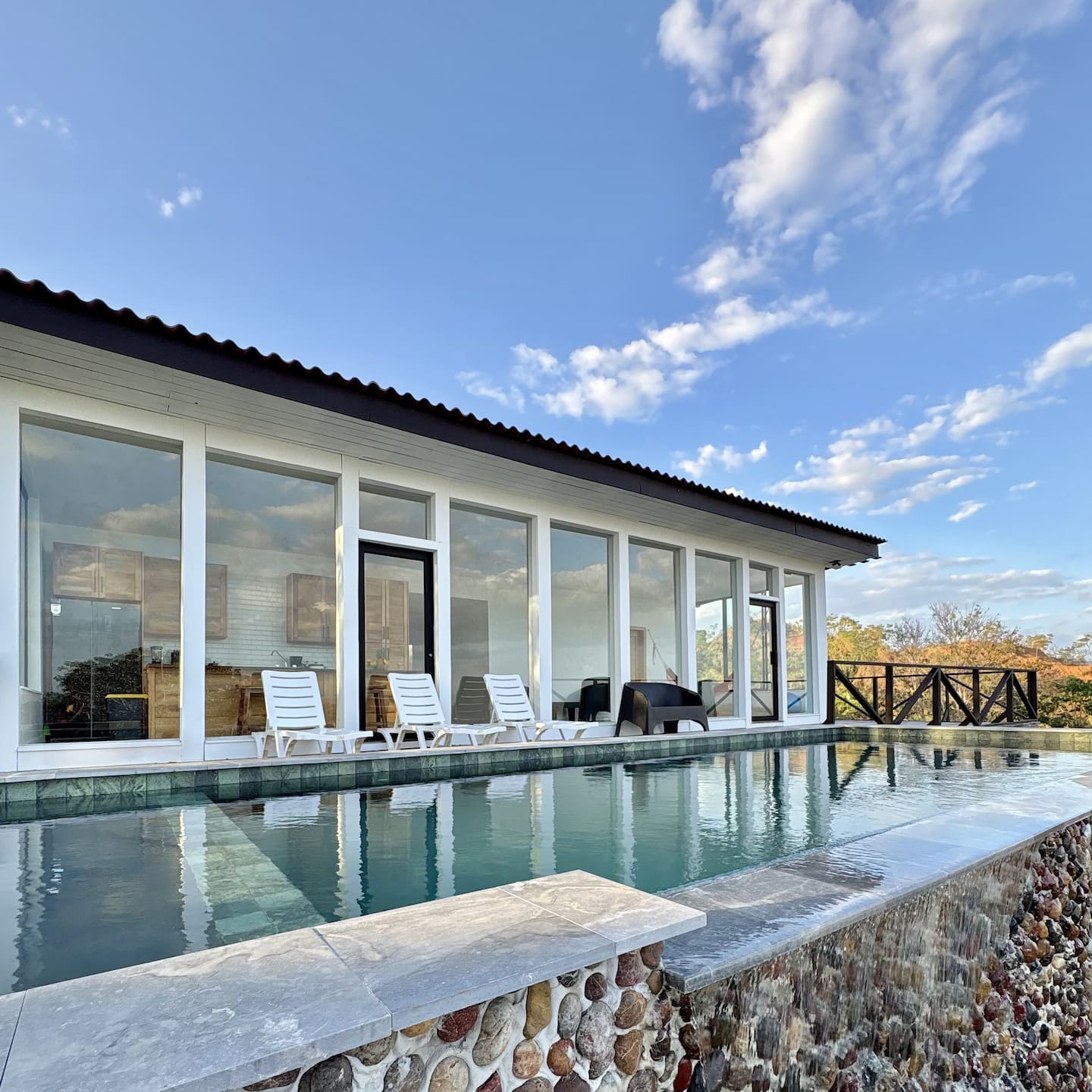 Home and private pool